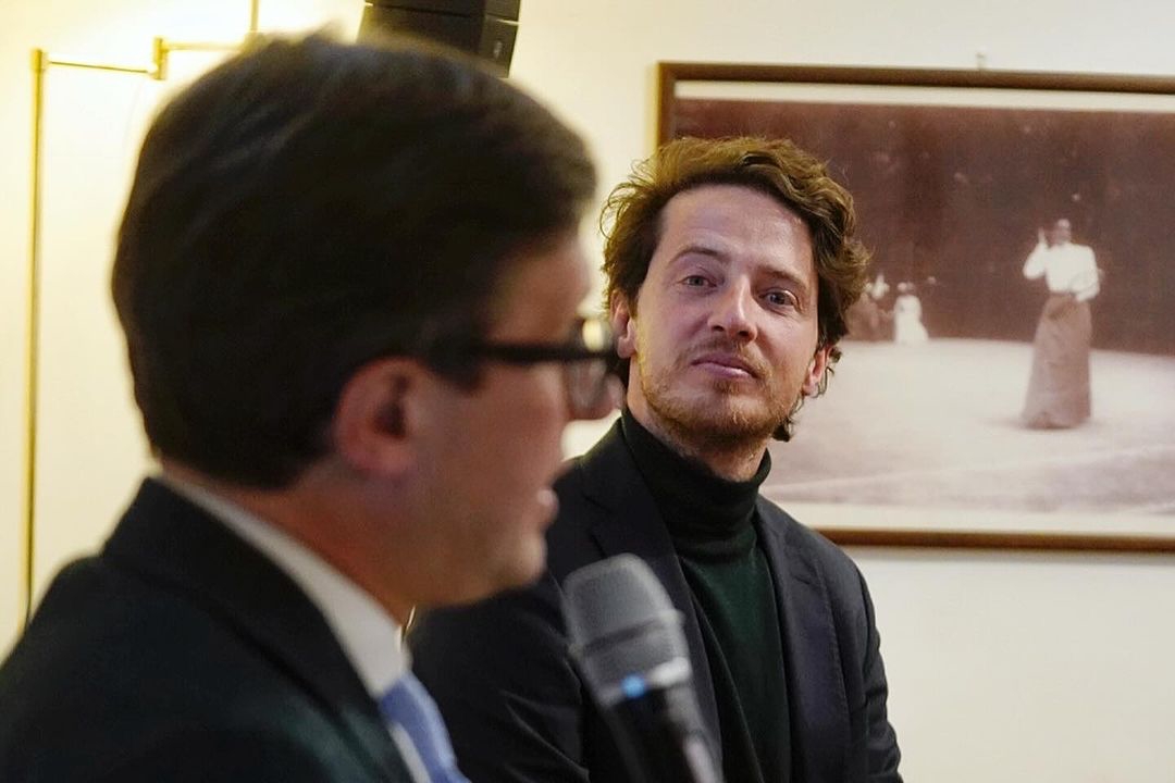 Vicini risponde a Schmidt: “Dimesso dal Comune”